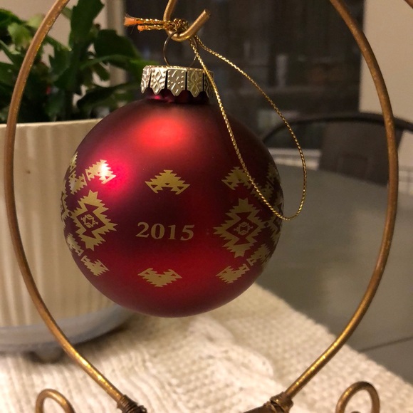 Pendelton 2015 Annual Ornament - Picture 2 of 6
